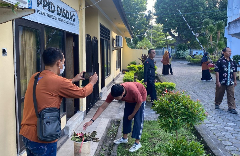 Aksi Bersih Sampah Plastik